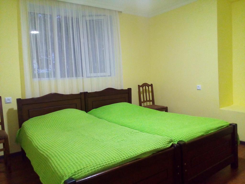 Borjomi Makvala'S Guest House ภายนอก รูปภาพ