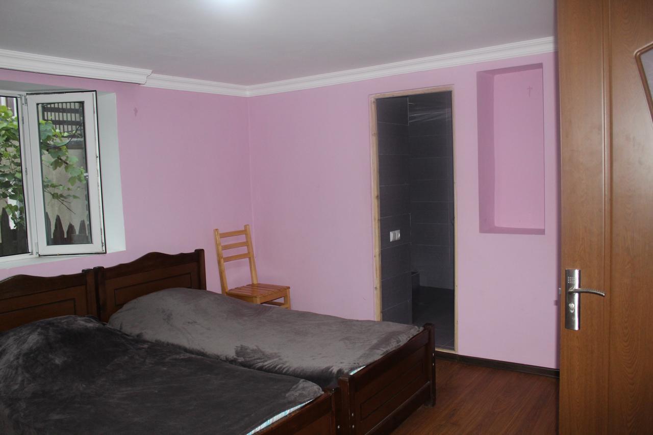 Borjomi Makvala'S Guest House ภายนอก รูปภาพ